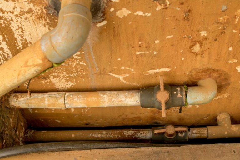 What Causes Pipe Corrosion?